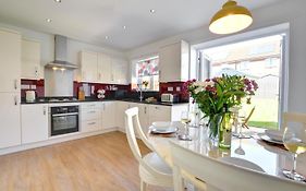 3 Bed In Whitby Oc-W420